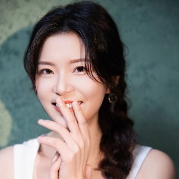 邓娅玲